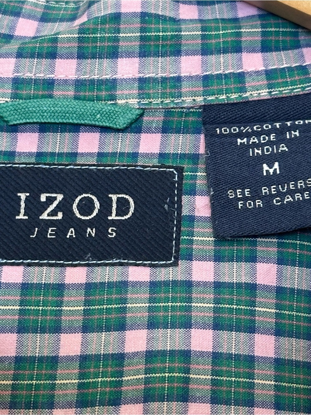 Men’s Izod Green and Pink Plaid Button-Down Shirt EUC Size M
